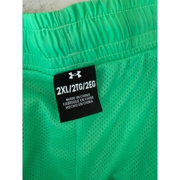 Under Armour Men's Green Mesh Lined UA Essential Volley Shorts Size 2XL - Picture 6 of 7